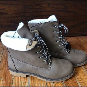 Ardene convertible boots, size 8